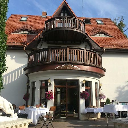 Dworek Oliwski Bed and Breakfast Gdansk Exterior foto