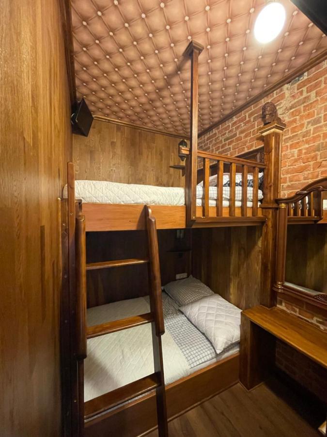 Dworek Oliwski Bed and Breakfast Gdansk Exterior foto