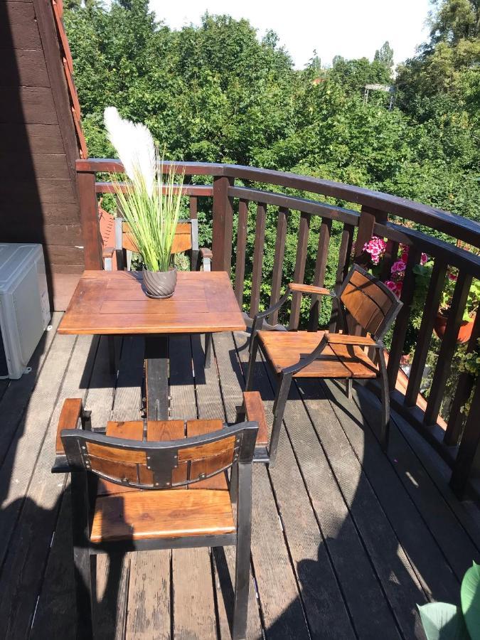 Dworek Oliwski Bed and Breakfast Gdansk Exterior foto
