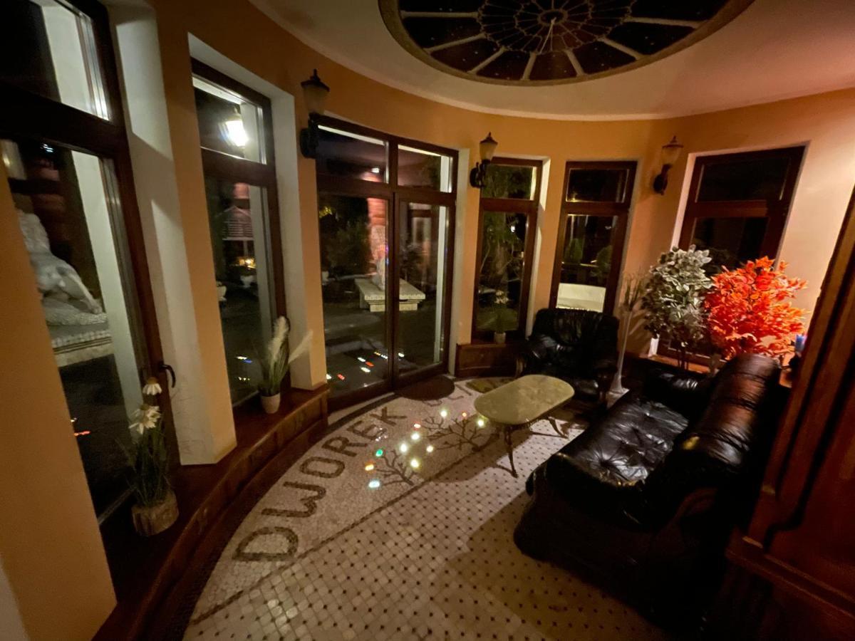 Dworek Oliwski Bed and Breakfast Gdansk Exterior foto